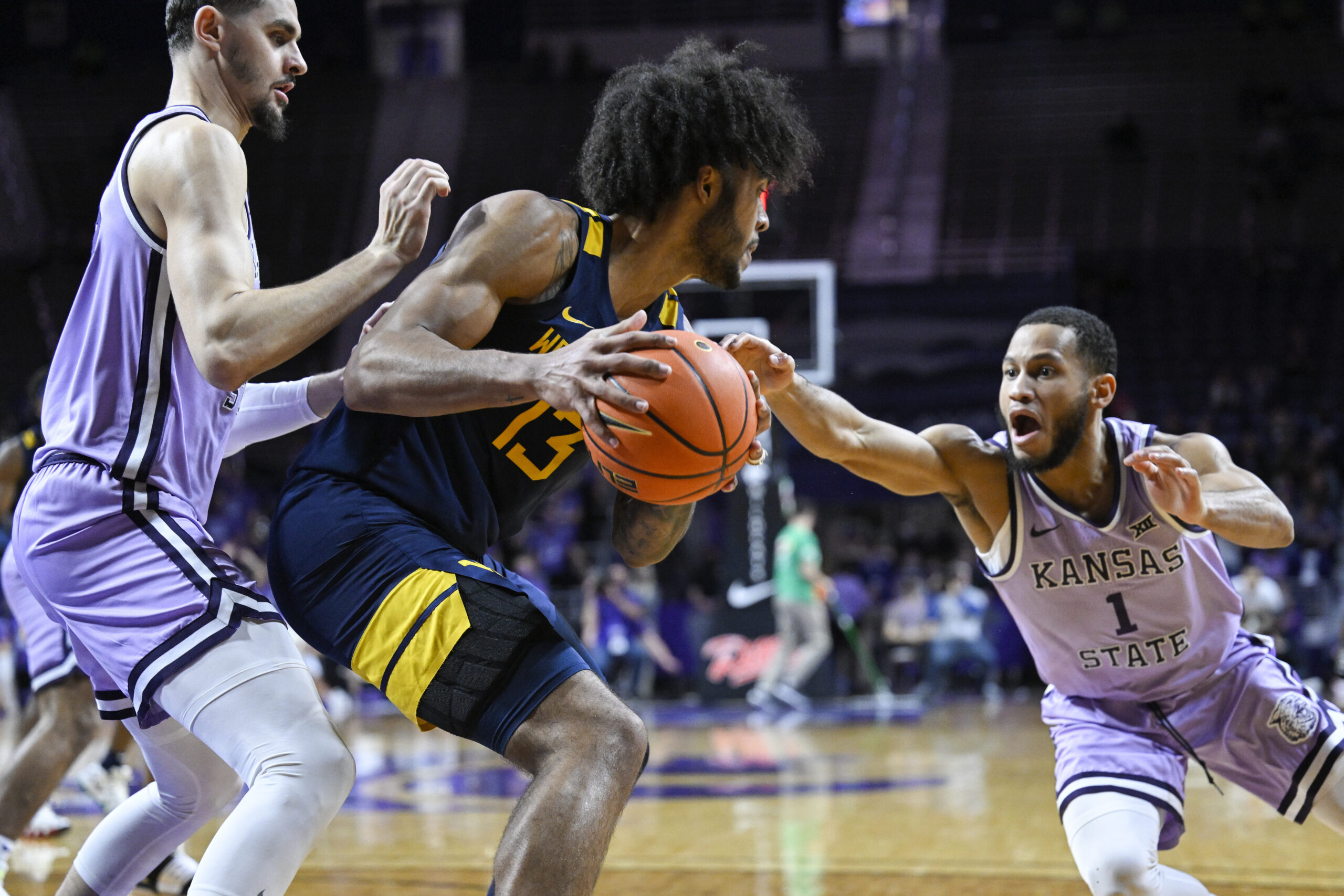 NOTEBOOK: Gabe Osabuohien sits out loss to Kansas State after being ejected against Oklahoma State
